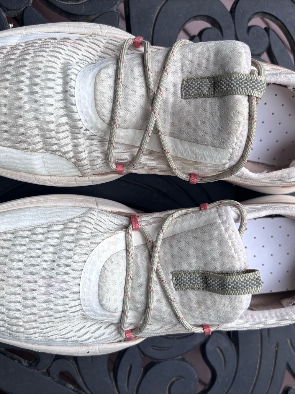 Sorel Cream Pink Knit Slip On Sneakers Size 9